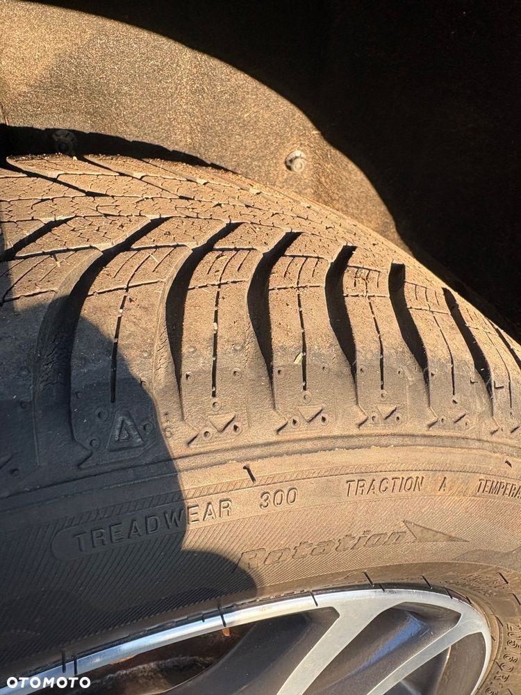 Toyota Verso 2.0 D-4D 5-Sitzer Executive - 36