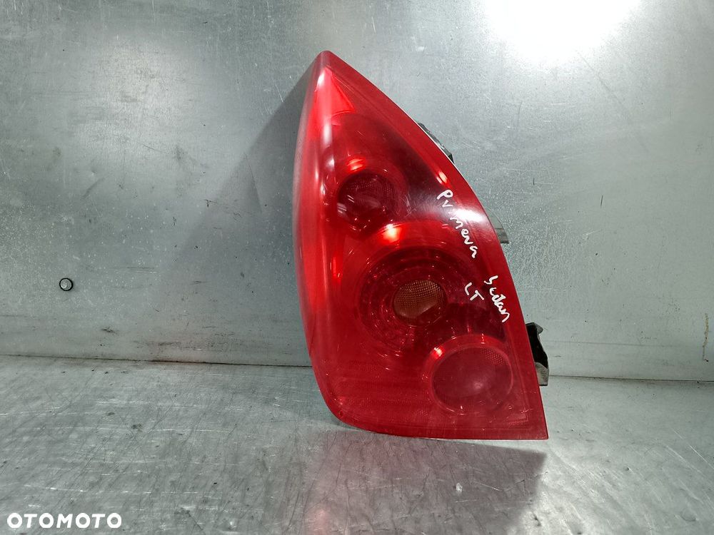 LAMPA TYLNA LEWA NISSAN PRIMERA P12 ( 03-07 ) HATCHBACK 5 DRZWI - 1