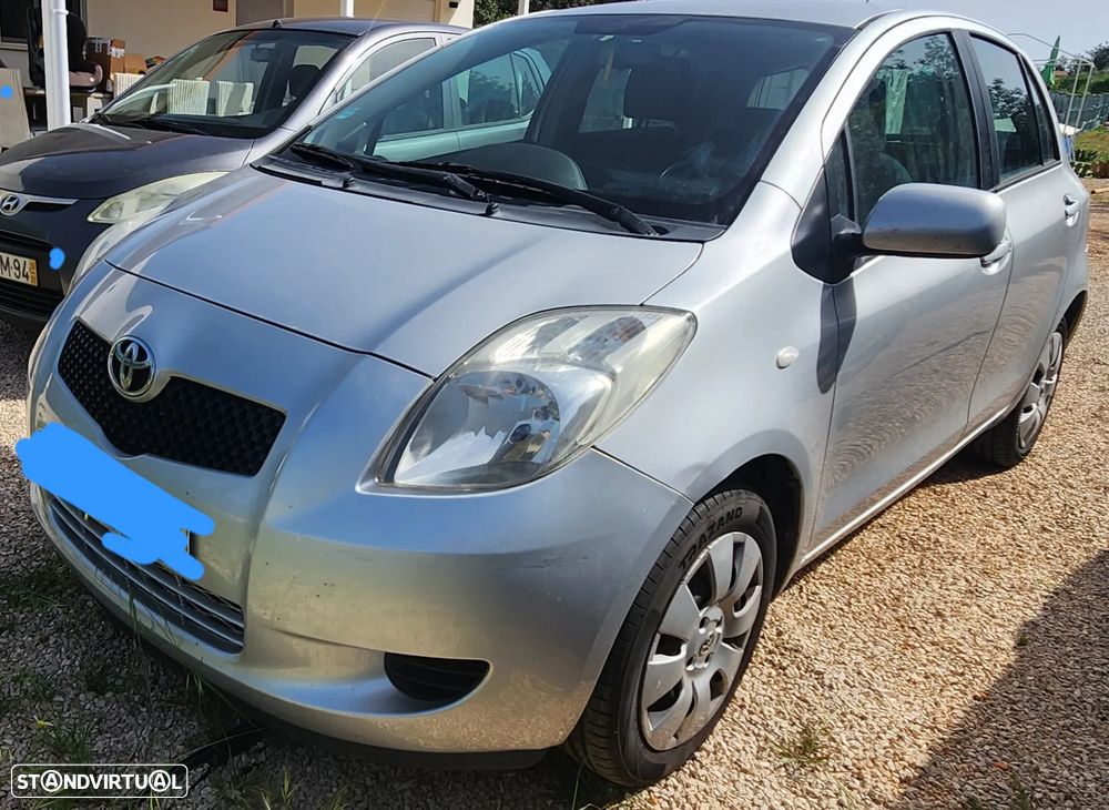 Toyota Yaris 1.0 VVT-i AC Manual - 2