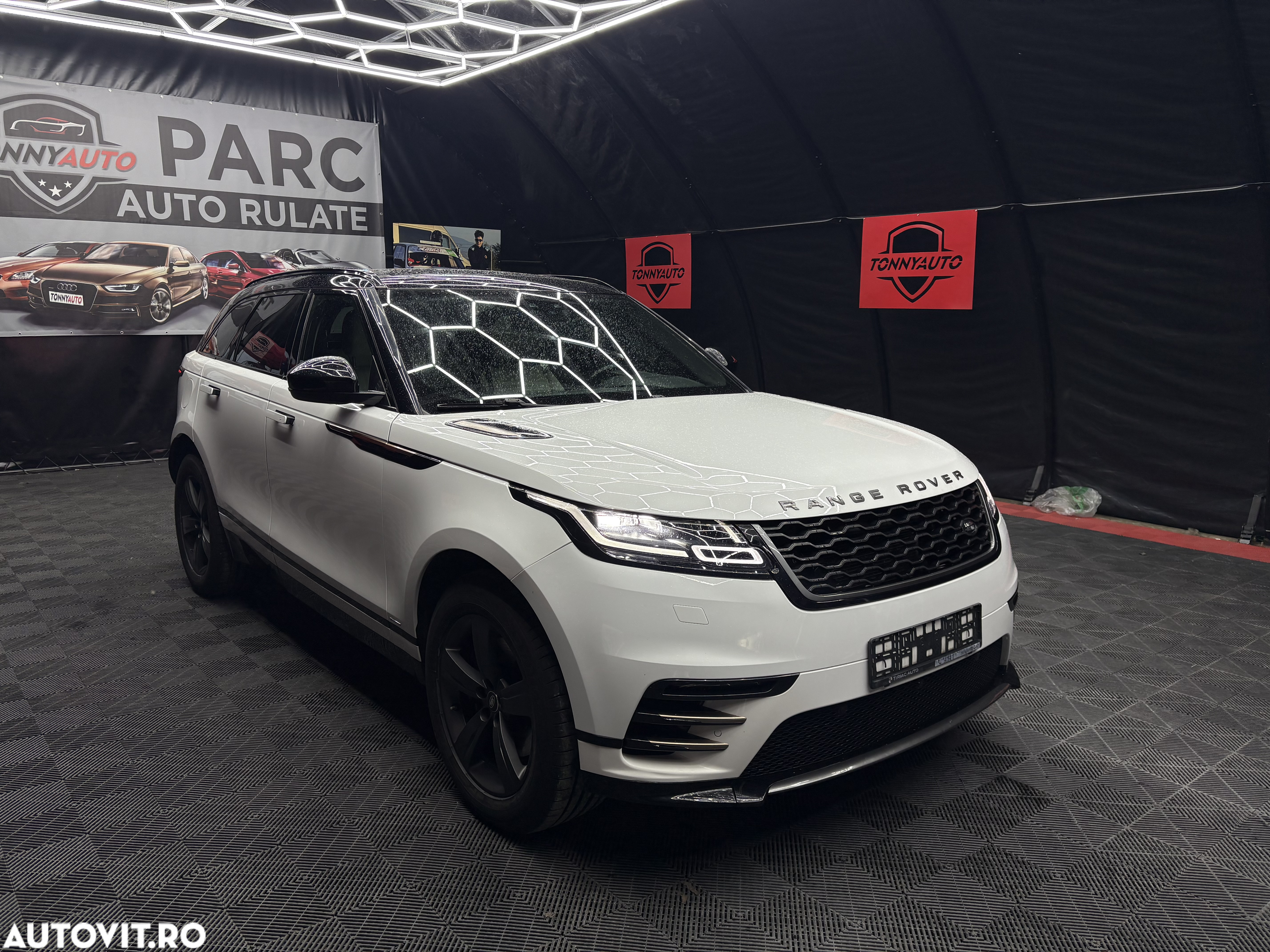 Land Rover Range Rover Velar 3.0 R-Dynamic S - 2