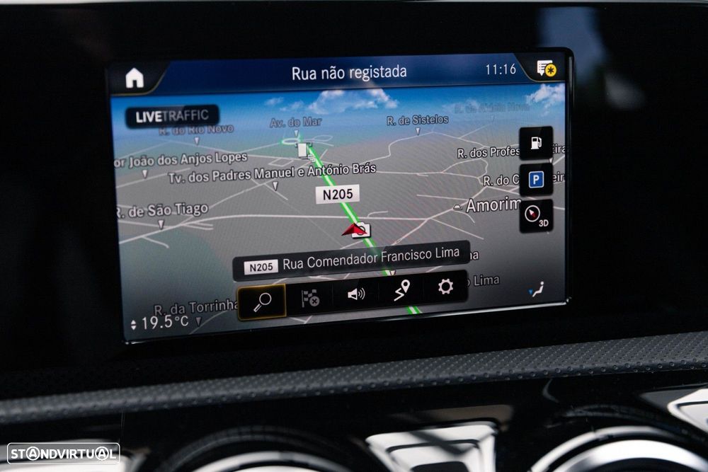 Mercedes-Benz CLA 250 e Shooting Brake AMG Line - 32