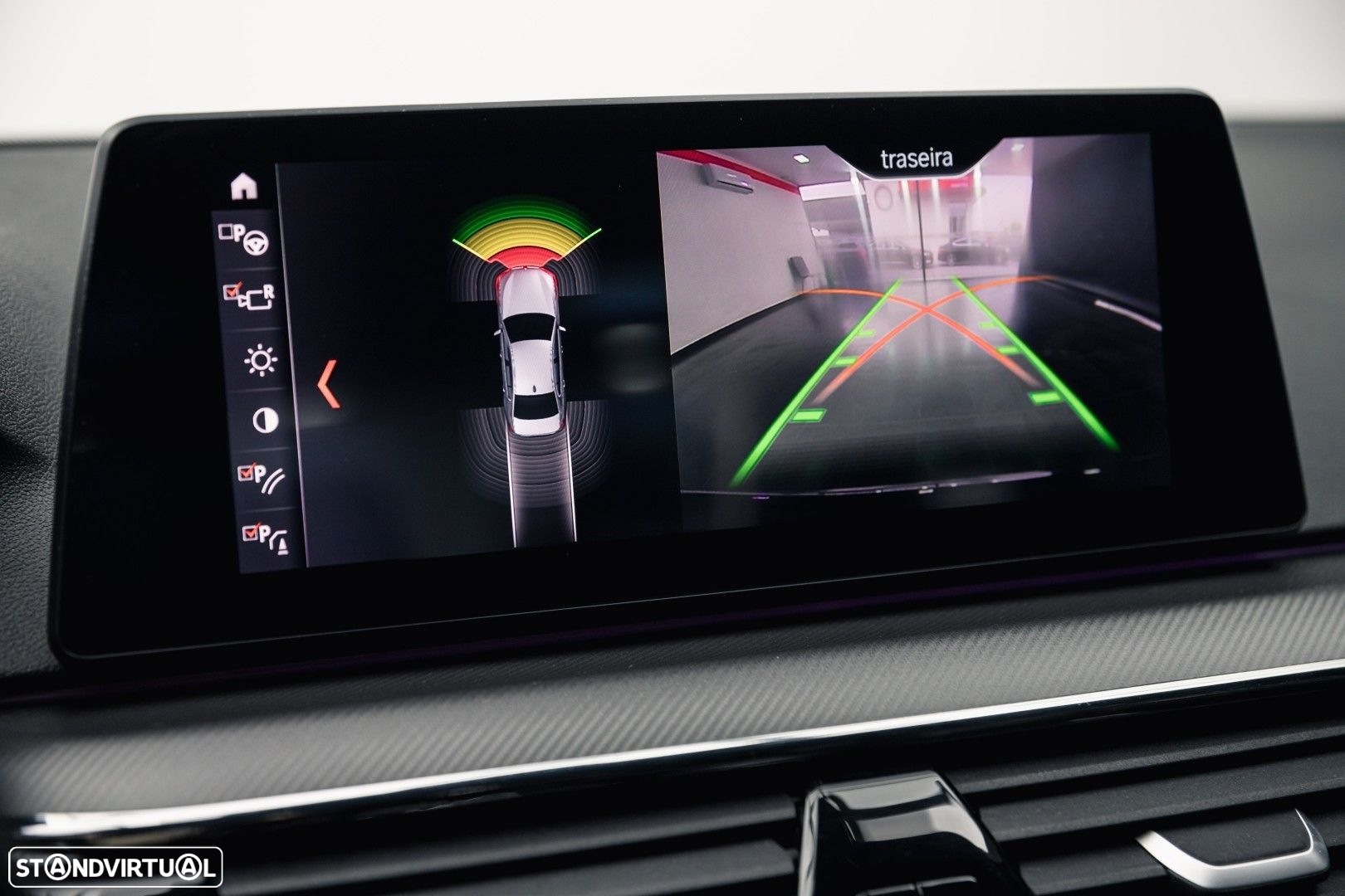 BMW M550d xDrive Auto - 32