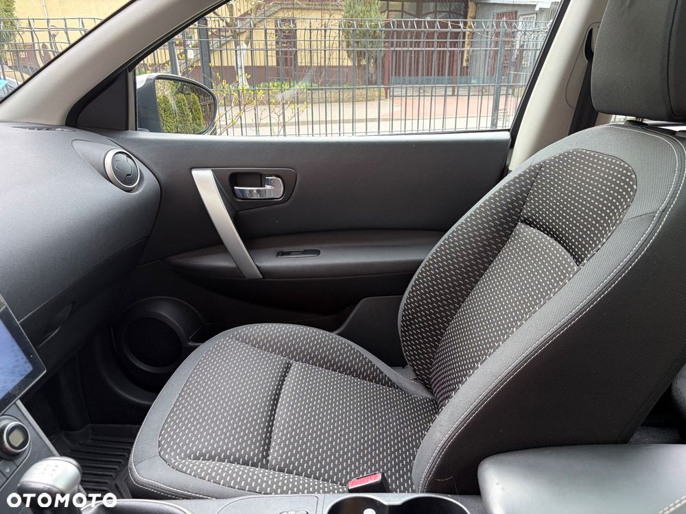 Nissan Qashqai - 12