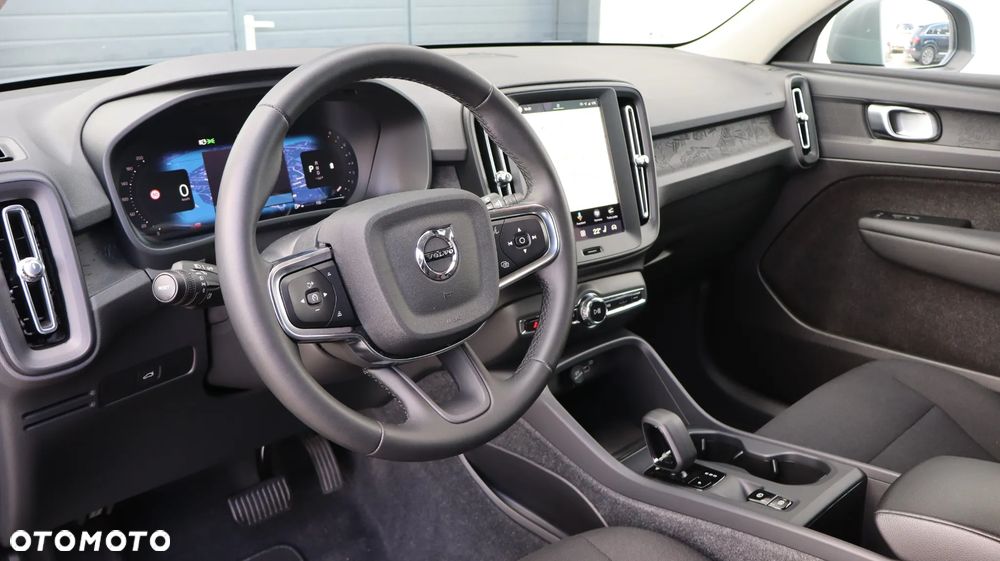 Volvo XC 40 B3 Core - 12