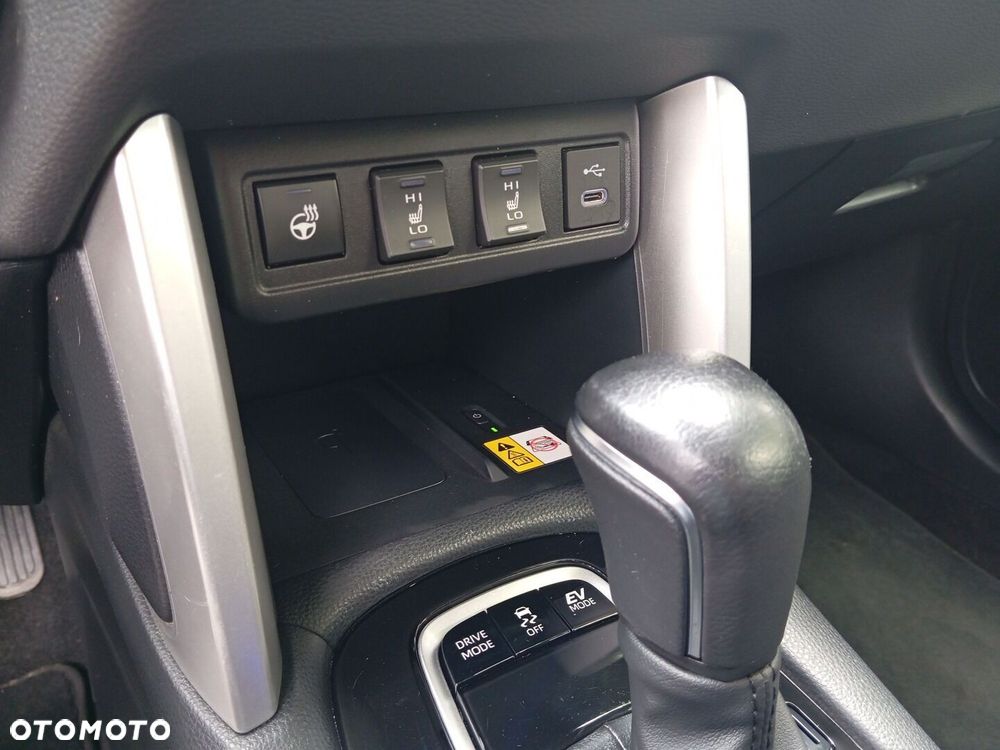 Toyota Corolla Cross 2.0 Hybrid Executive - 18