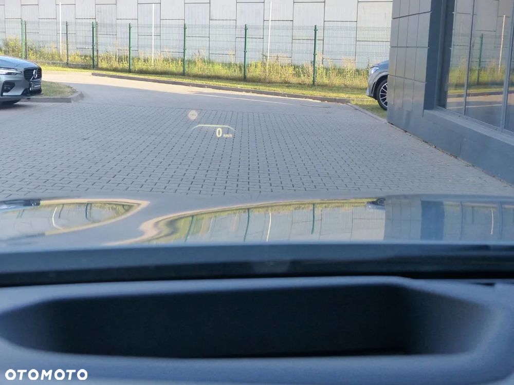 BMW Seria 5 530i xDrive M Sport sport - 26