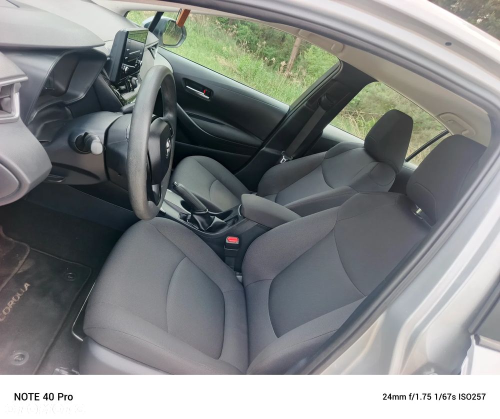 Toyota Corolla 1.6 Active - 22