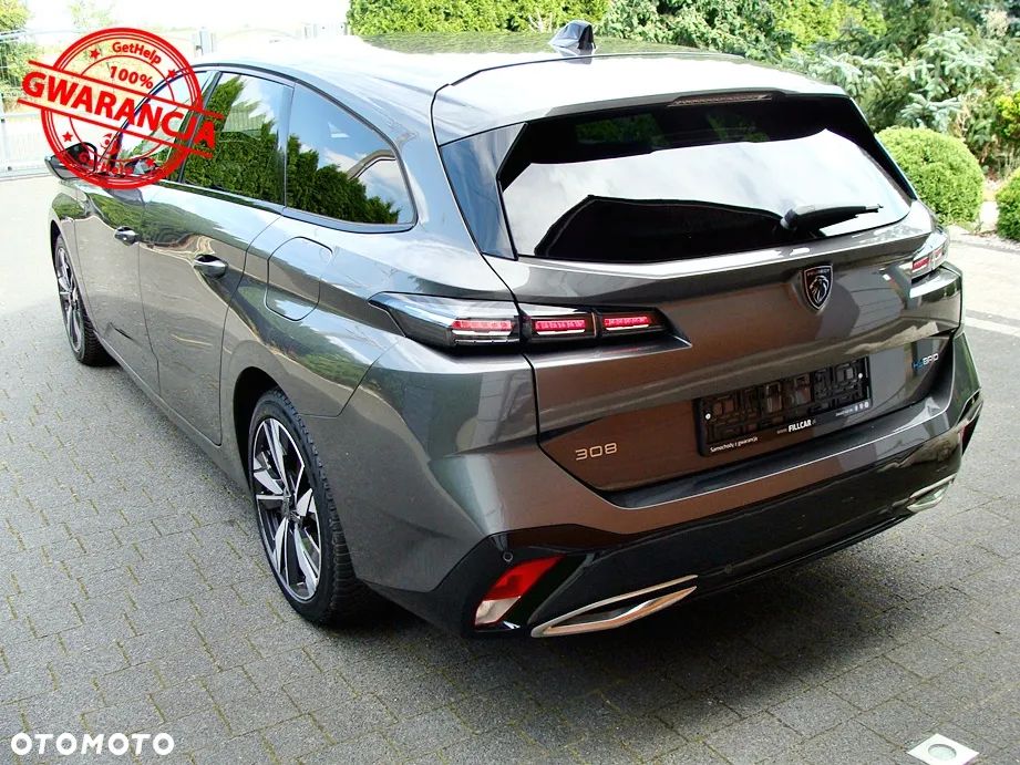 Peugeot 308 - 8