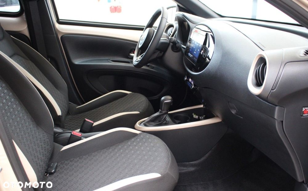 Toyota Aygo X - 16