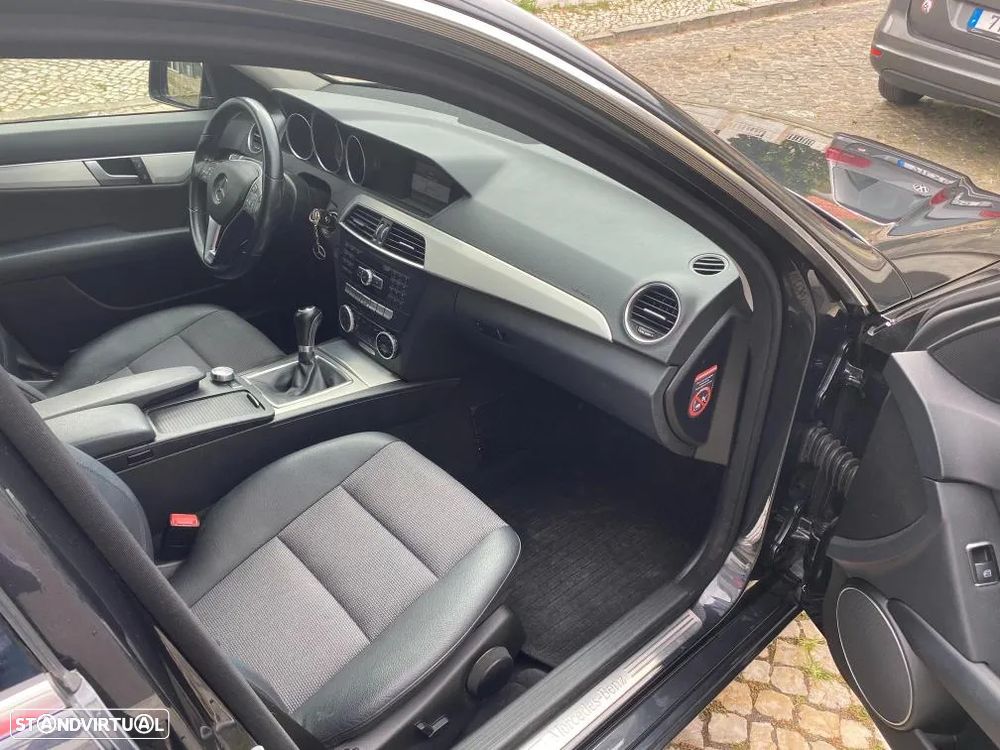 Mercedes-Benz C 220 - 33