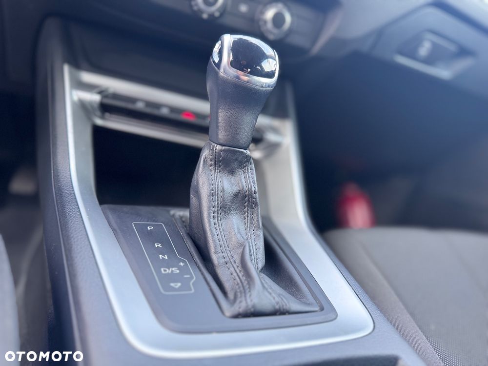 Audi Q3 - 18