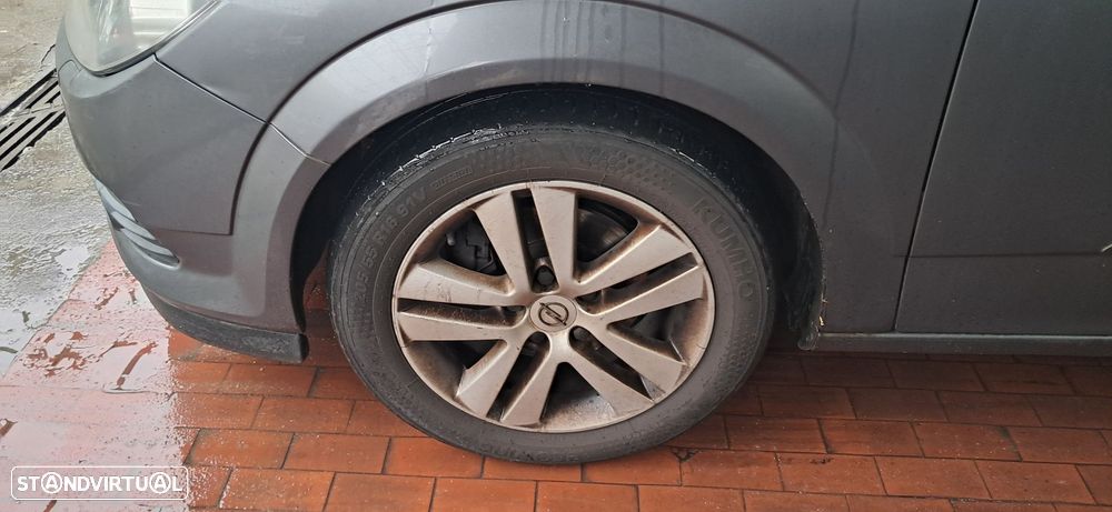 Opel Astra GTC 1.3 CDTi - 2