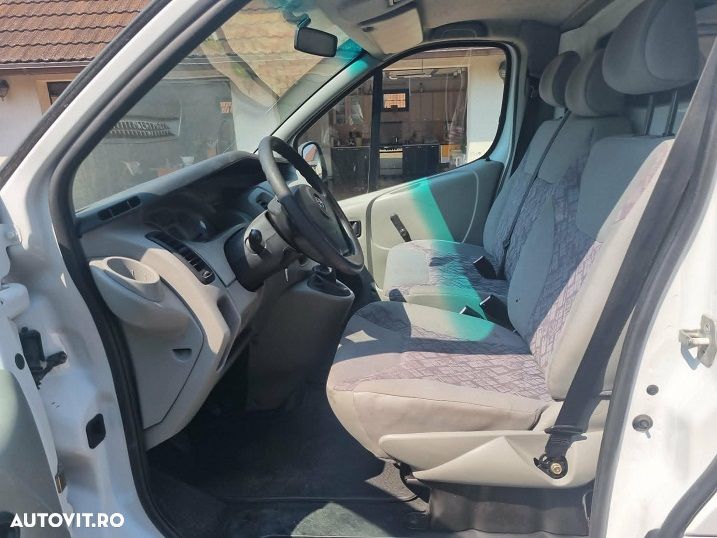 Opel Vivaro - 7