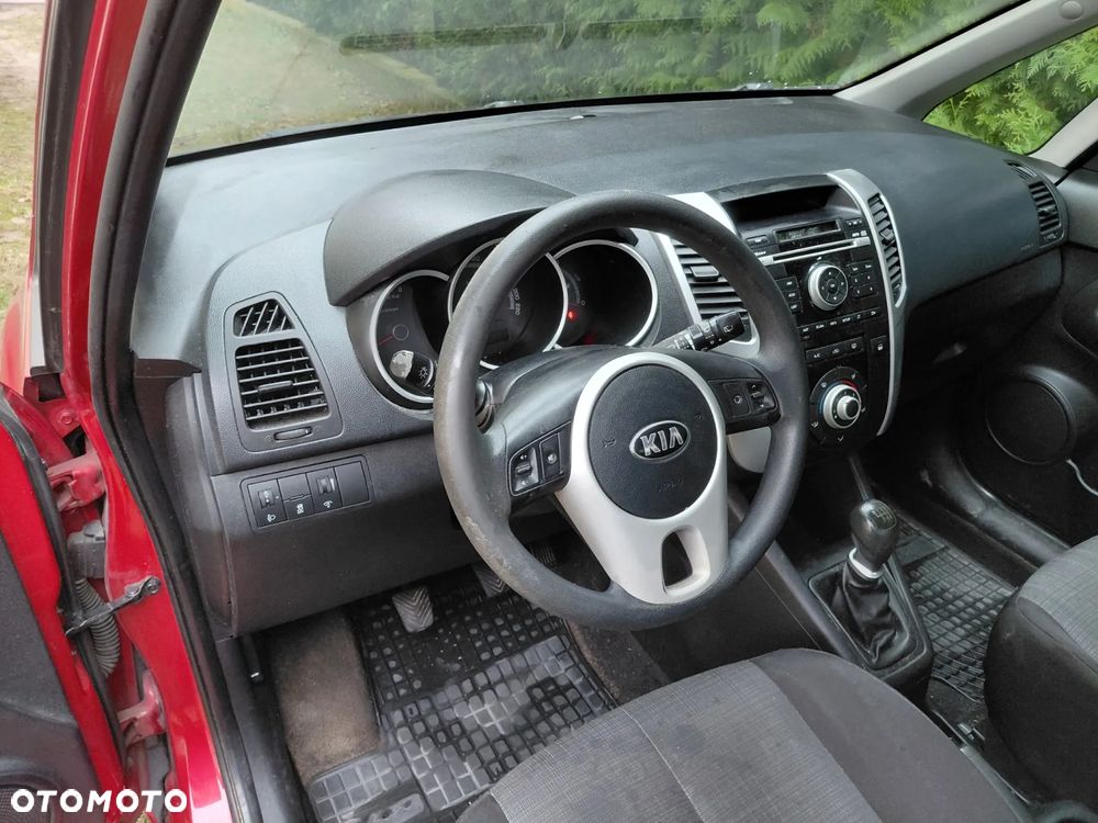 Kia Venga 1.6 L - 19