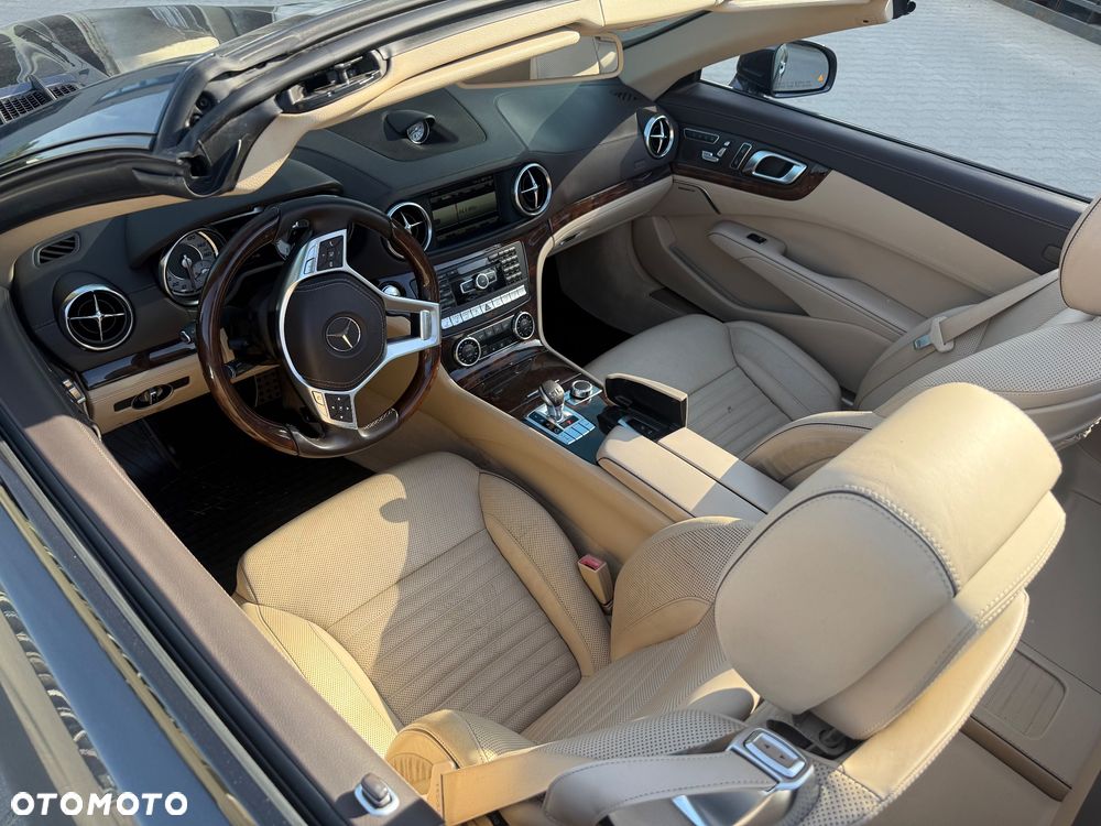 Mercedes-Benz SL - 8