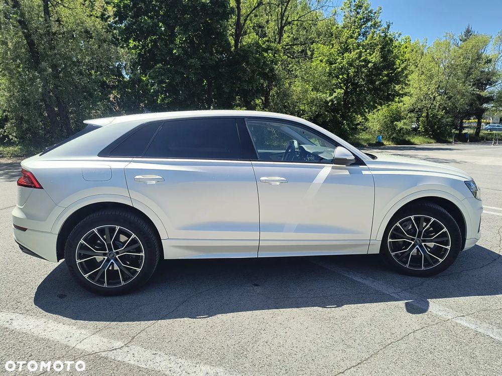 Audi Q8 - 16