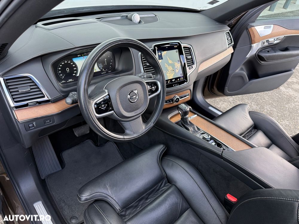 Volvo XC 90 D5 AWD Geartronic Inscription - 26