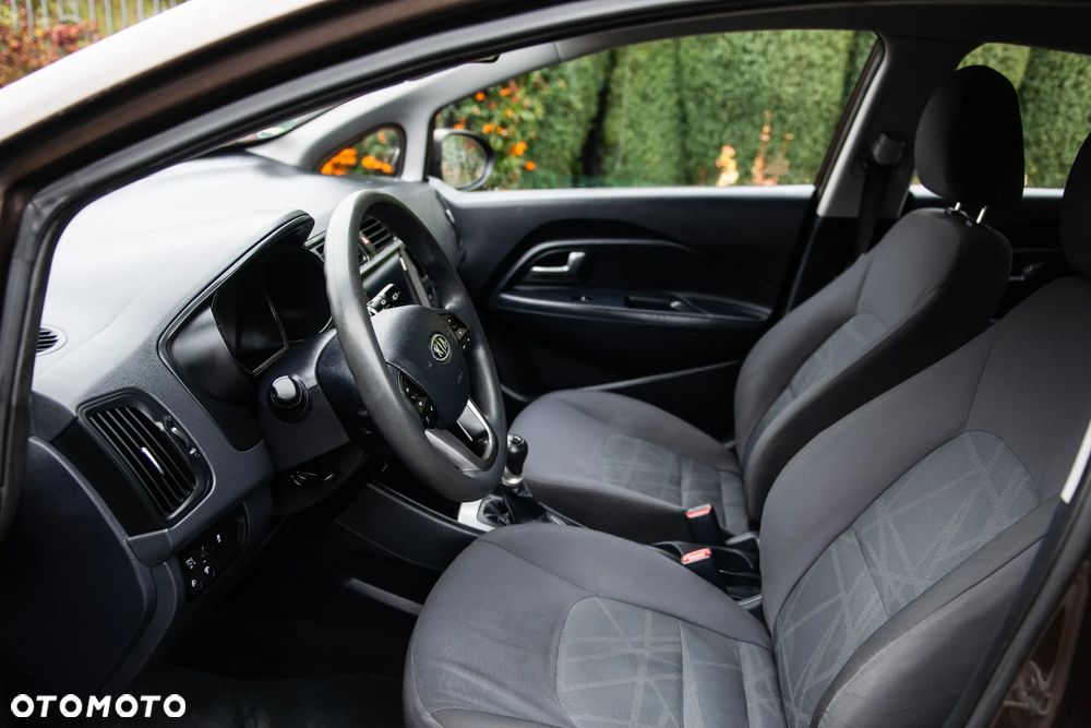 Kia Rio 1.2 Business Line - 18