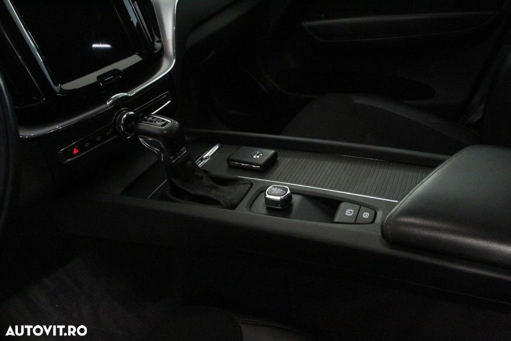 Volvo XC 60 T5 AWD Inscription - 14