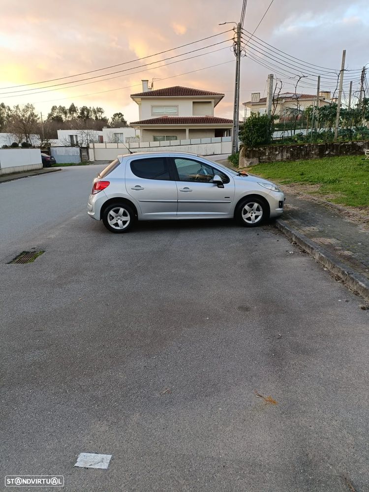 Peugeot 207 1.4 HDi Sport - 5
