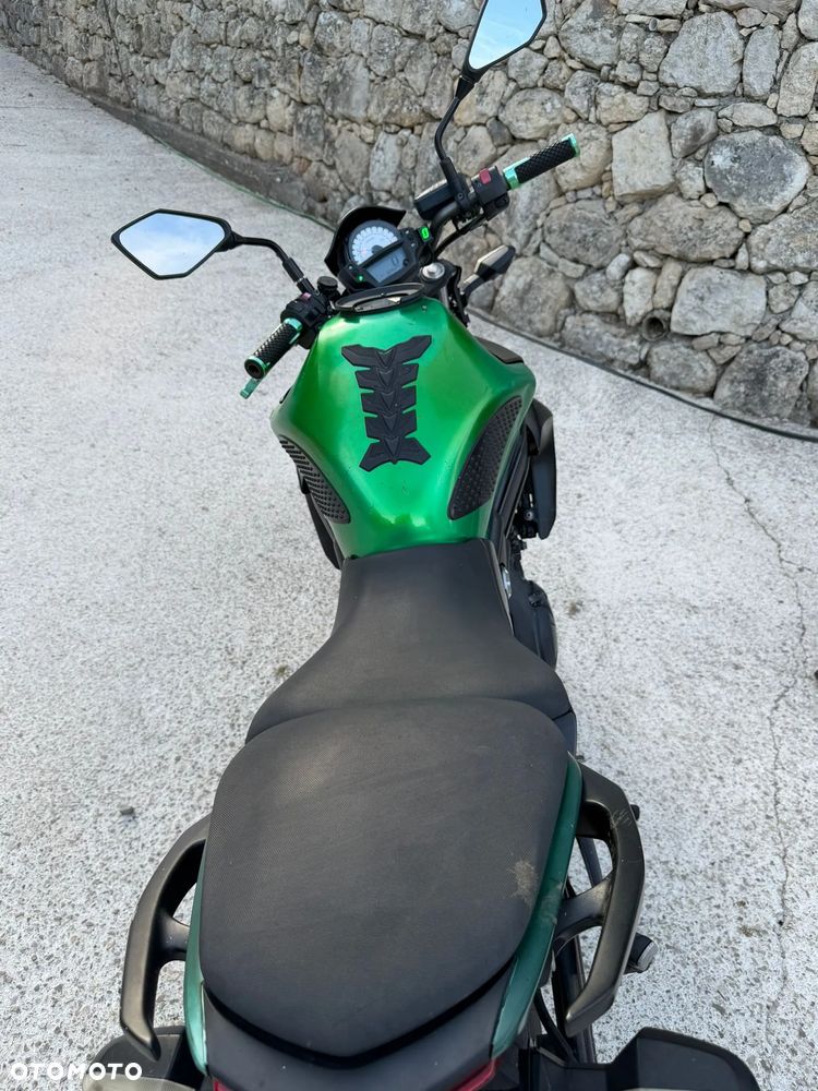 Kawasaki ER - 12