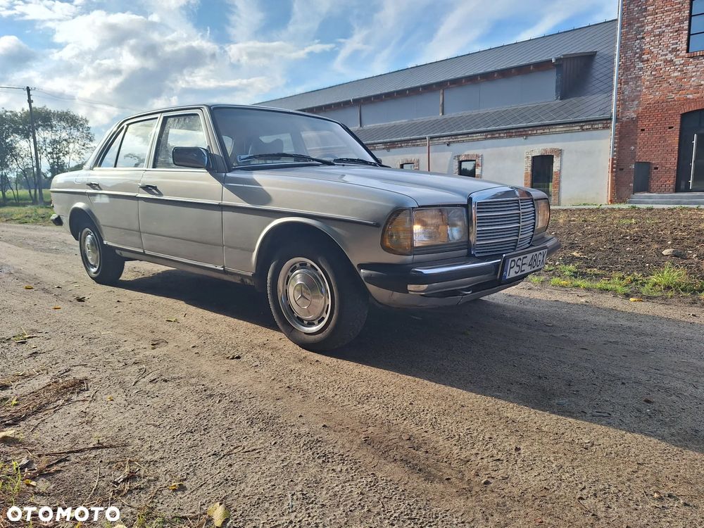Mercedes-Benz W123 - 2