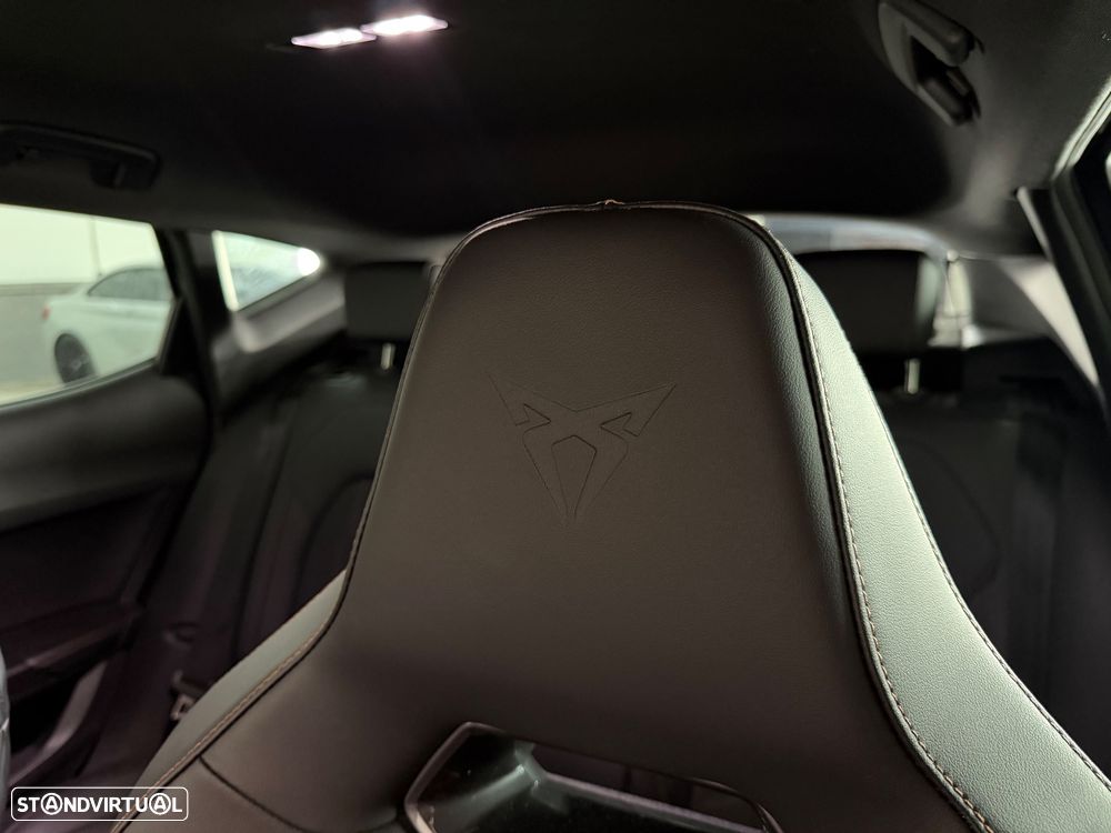 Cupra Formentor 1.4 e-Hybrid DSG VZ - 14