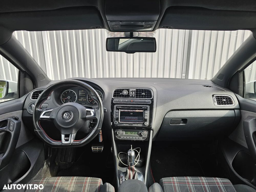 Volkswagen Polo - 14