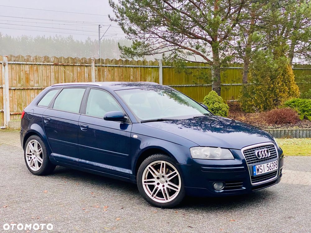 Audi A3 Sportback 2.0 FSI Ambiente - 2