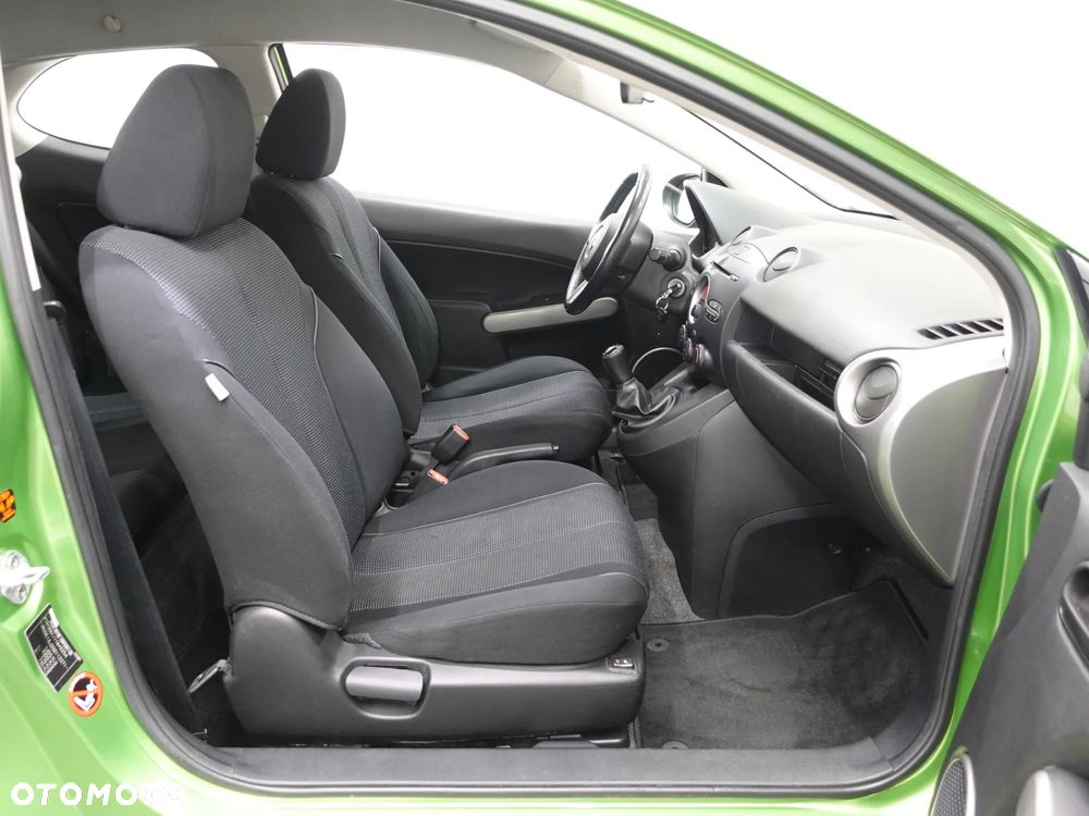 Mazda 2 - 27