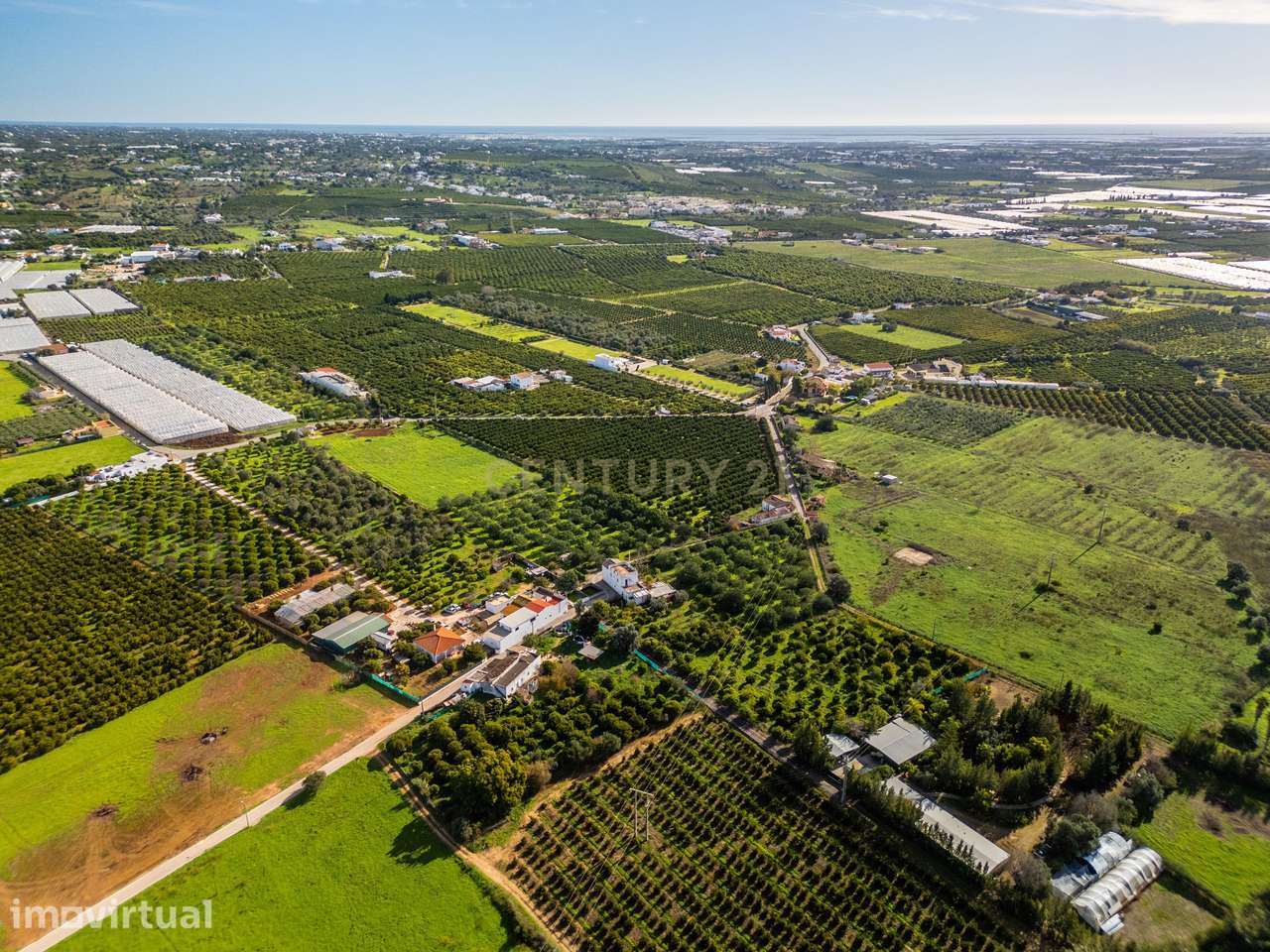 Moradia com Terrenos Rústicos na Horta da Jardina – Bela Salema, Faro - Grande imagem: 2/31