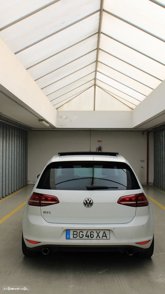 VW Golf GTI Performance BlueMotion - 15