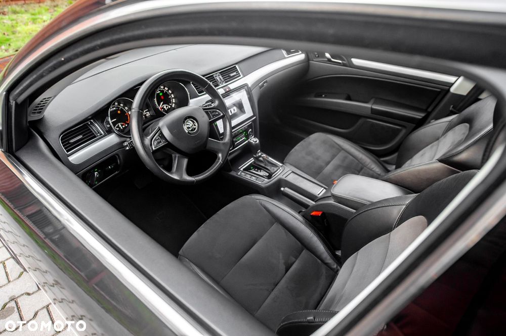 Skoda Superb 2.0 TDI Green tec 4x4 DSG L&K - 18