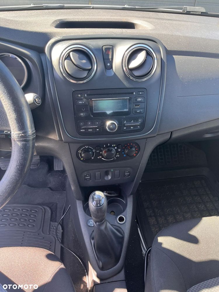 Dacia Logan 0.9 TCE Laureate S&S EU6 - 11