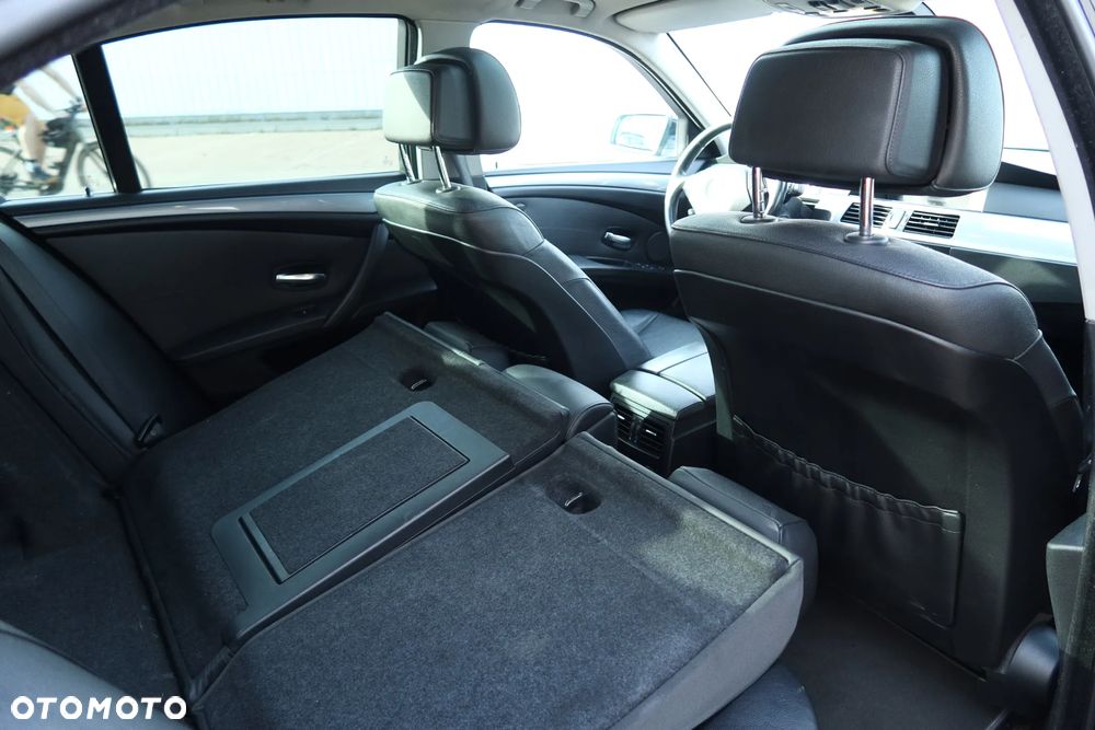 BMW Seria 5 - 36