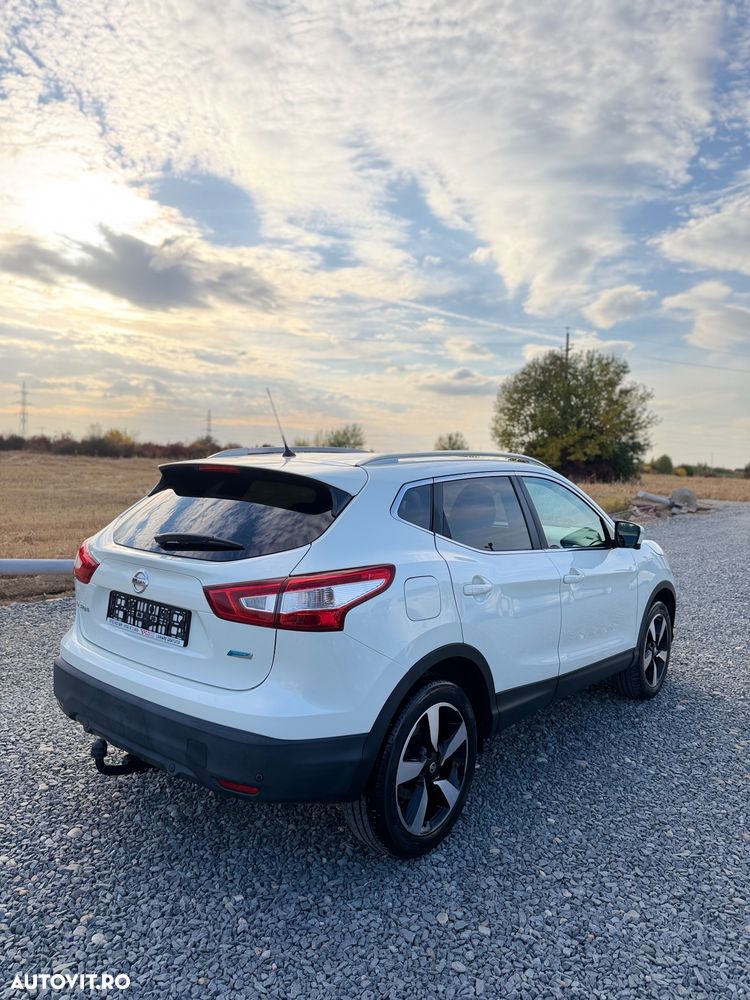 Nissan Qashqai - 2