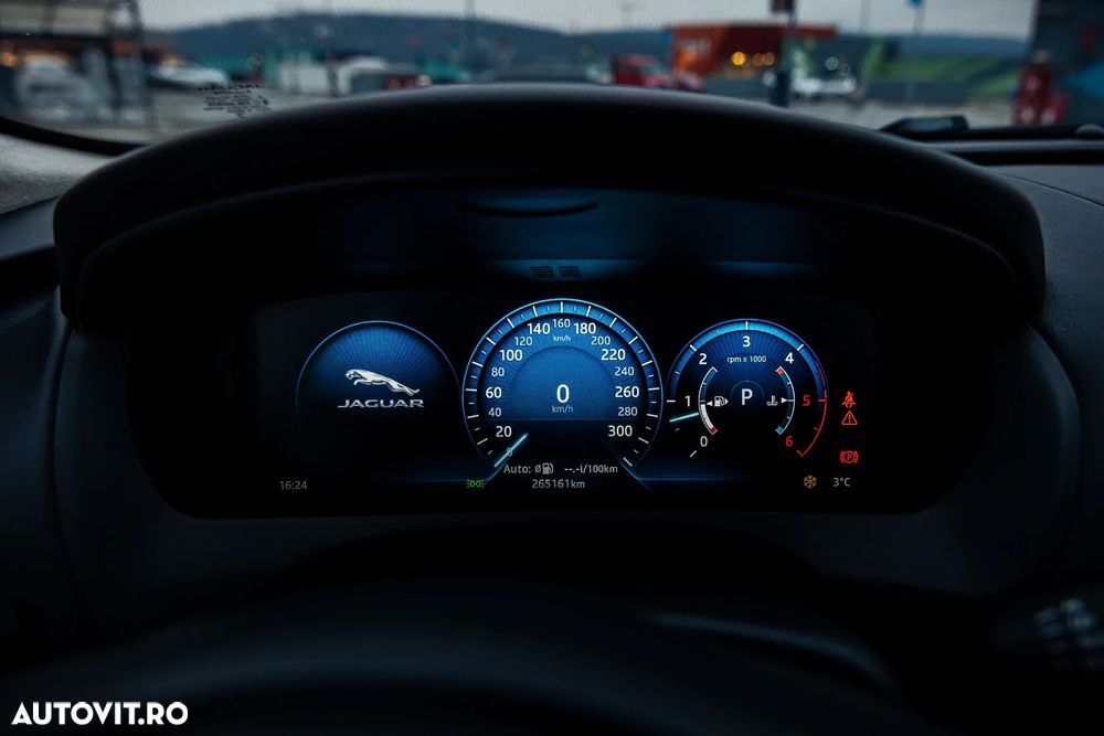 Jaguar F-Pace 30d AWD Prestige - 17