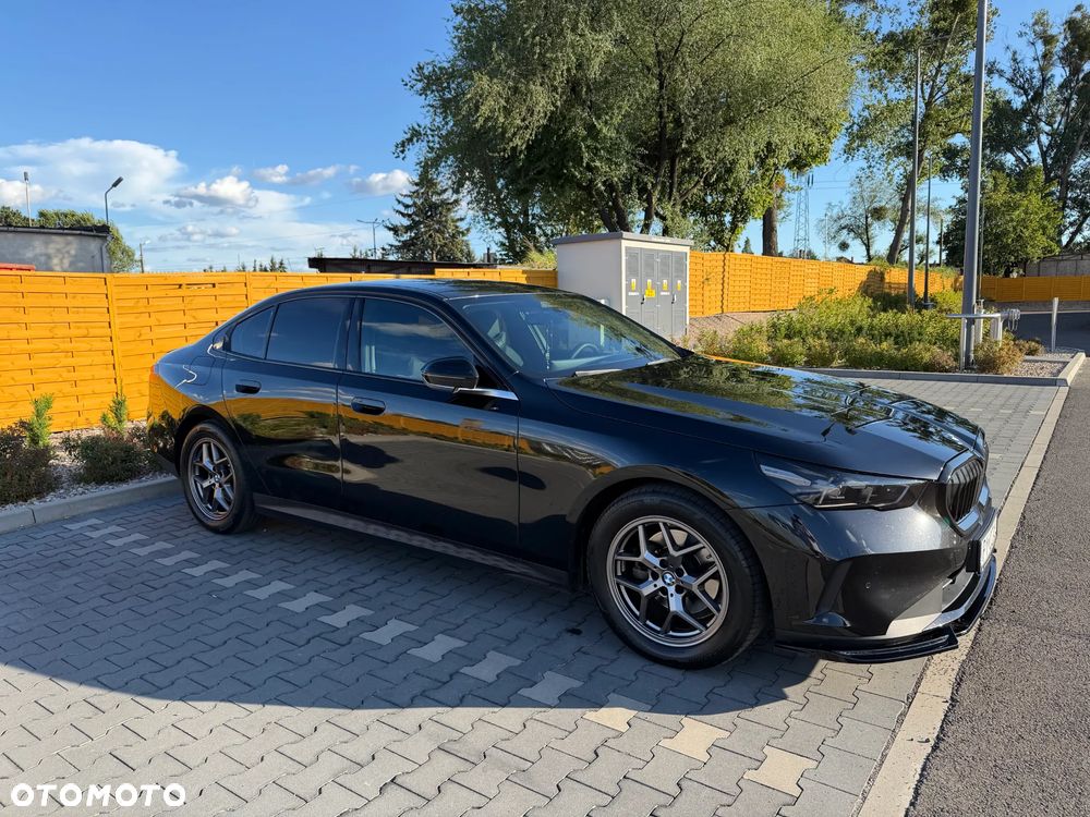 BMW Seria 5 520d mHEV - 8