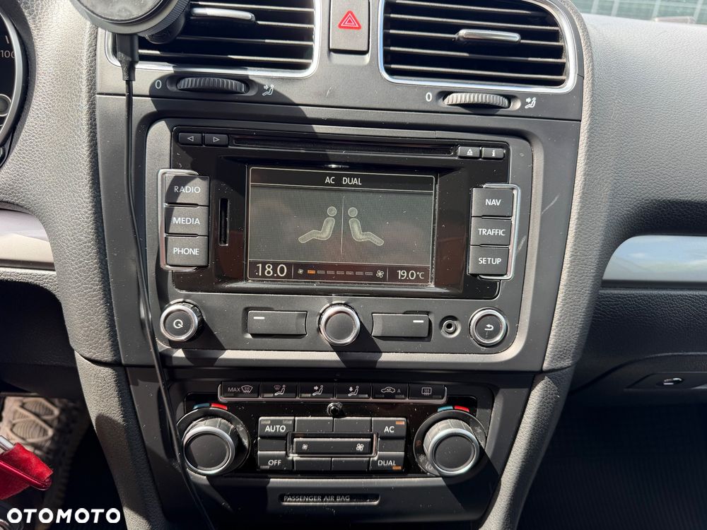 Volkswagen Golf 1.6 TDI BlueMotion Technology Comfortline - 17