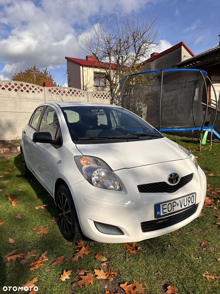 Toyota Yaris 1.33 Luna - 1