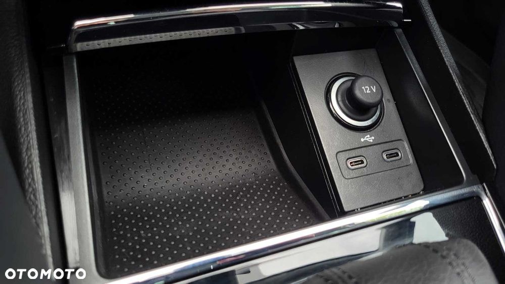 Skoda Karoq 1.5 TSI ACT Selection DSG - 25