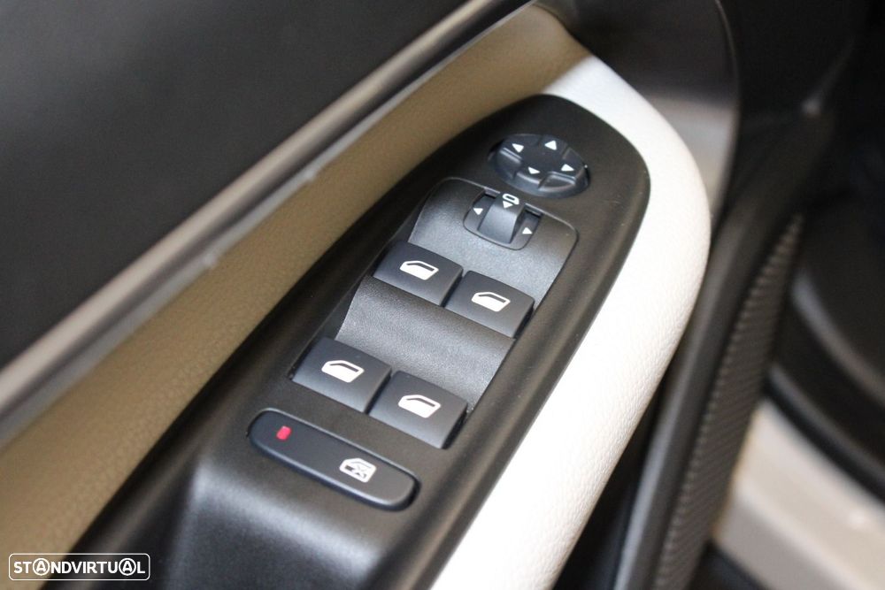 Fiat 600e 54 kWh La Prima - 34