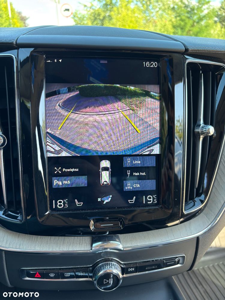 Volvo XC 60 B4 D AWD Inscription - 18