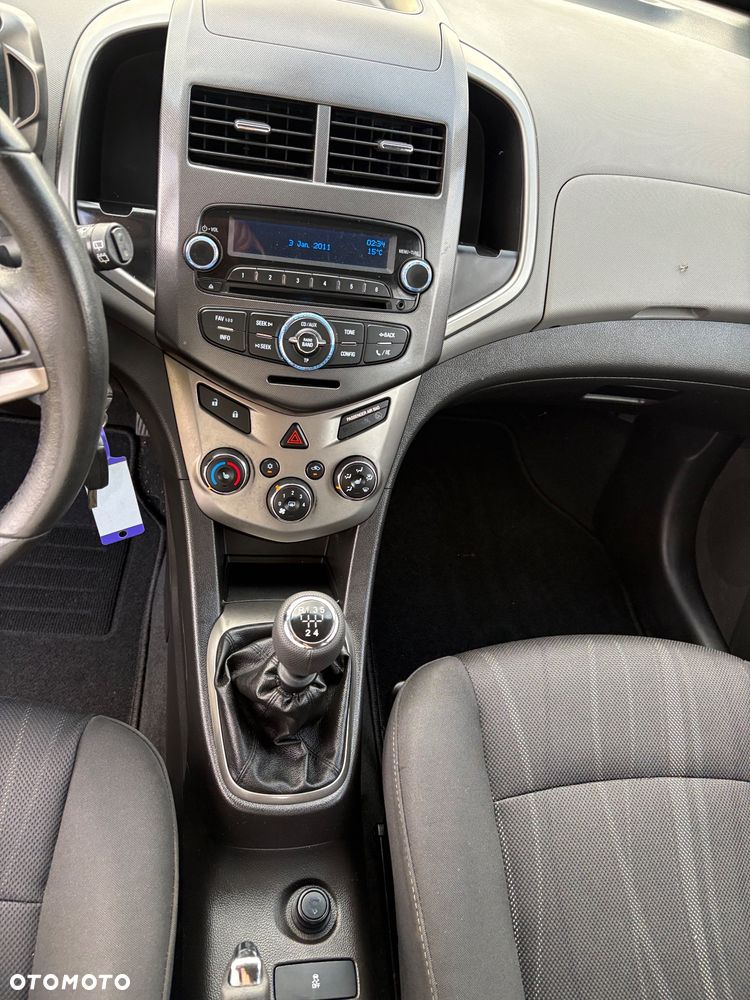 Chevrolet Aveo 1.6 LTZ - 14