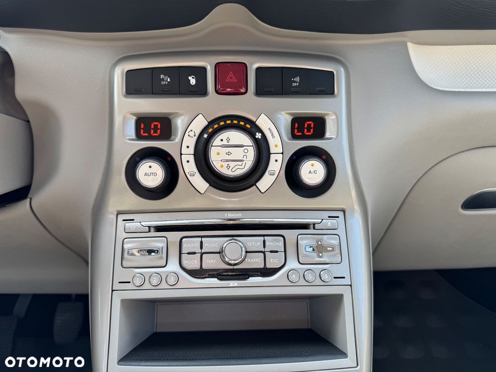 Citroën C3 Picasso 1.6i Exclusive - 35