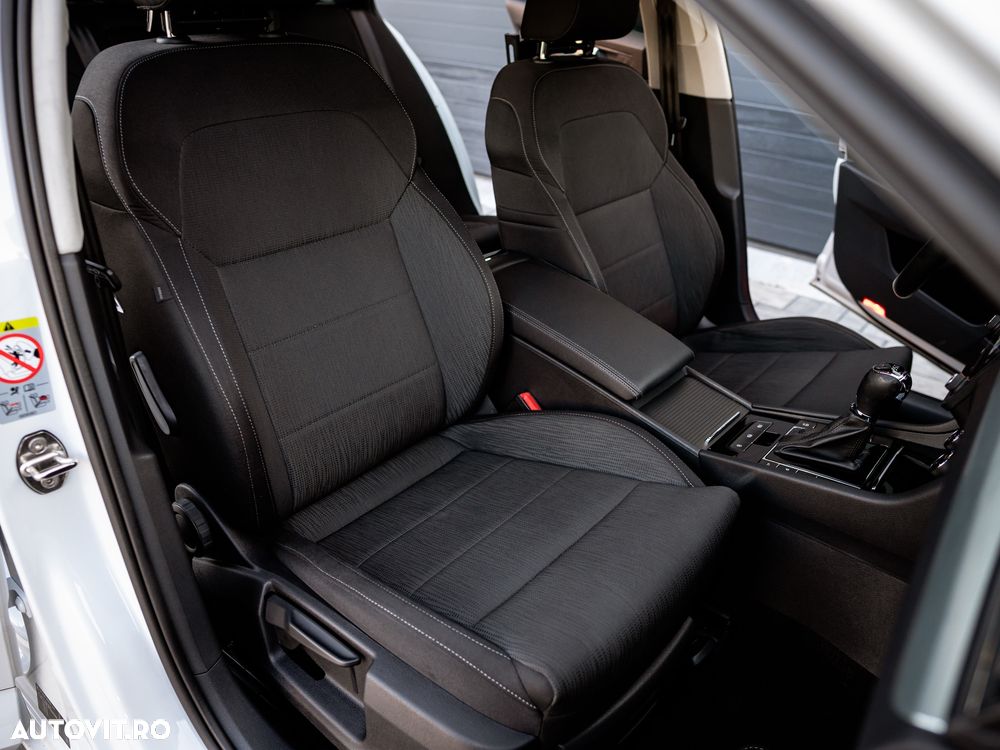 Skoda Superb 2.0 TDI DSG Ambition - 28