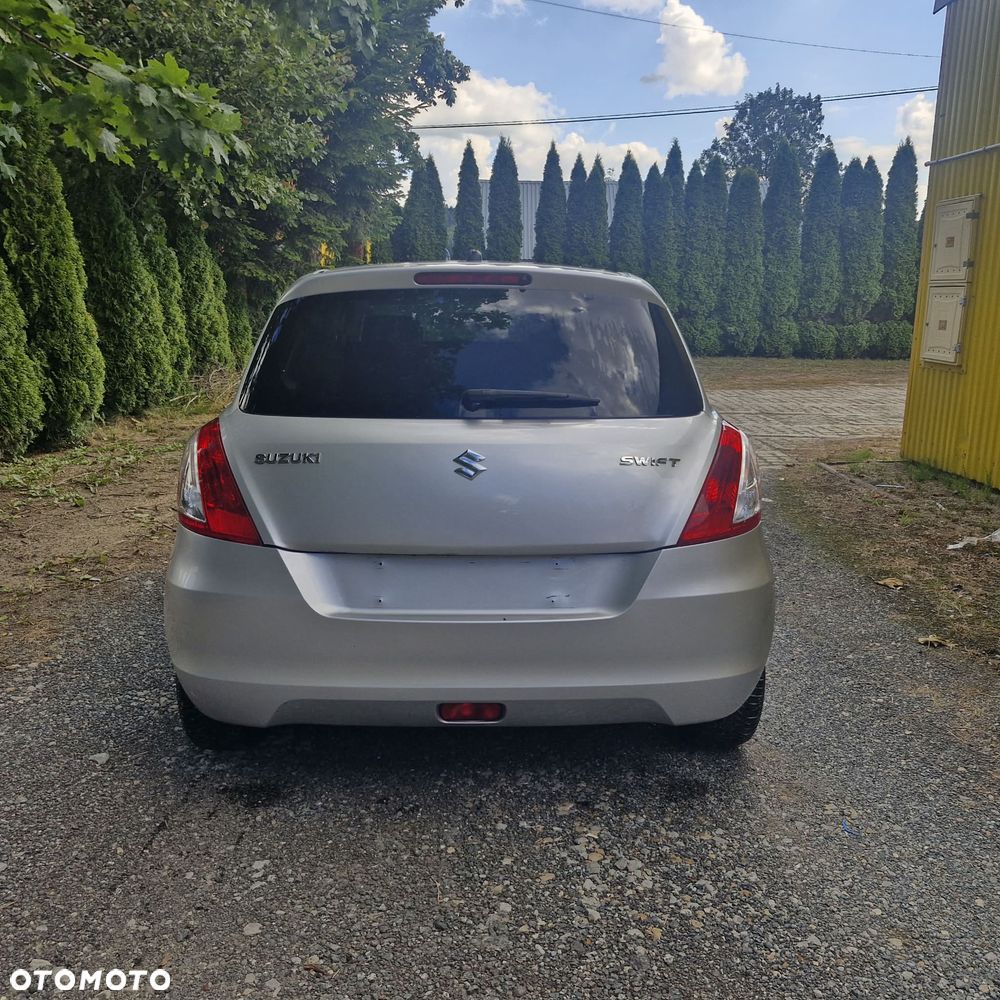 Suzuki Swift - 6