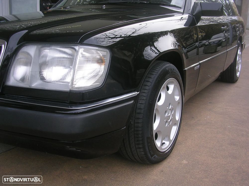 Mercedes-Benz W124 (1984-1997) 300 TE-24 - 10