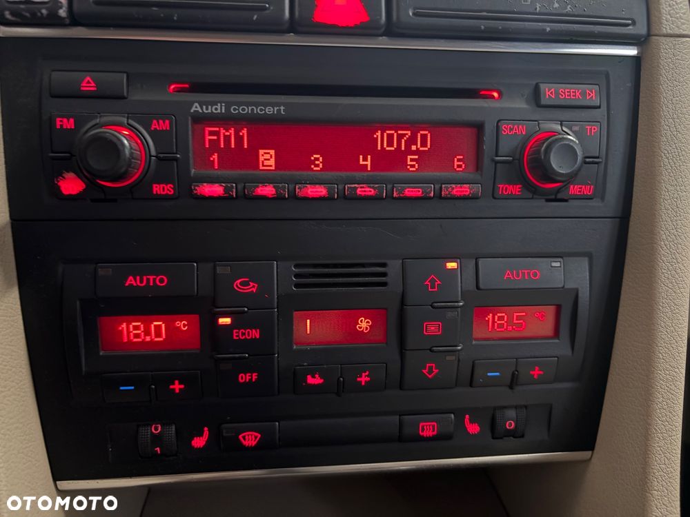 Audi A4 Limousine - 32