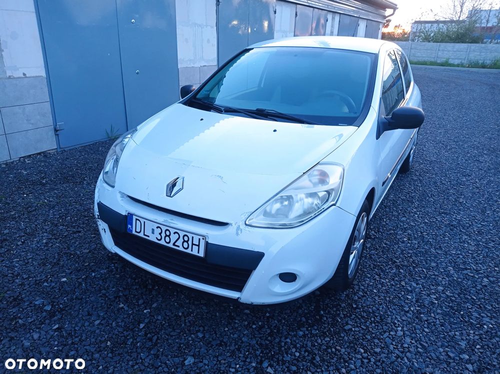 Renault Clio 2011 photo 3